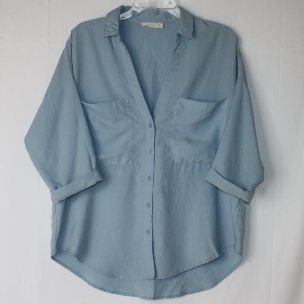 LUSH WOMENS BUTTON UP BABY BLUE BLOUSE SZ M 3/4 ROLLED CUFF SLEEVE POCKETS